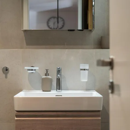 Apartment New Build Distillery By Rentez Prague